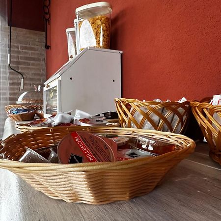 B&B A Casa Di Giulia Guidonia Exteriör bild
